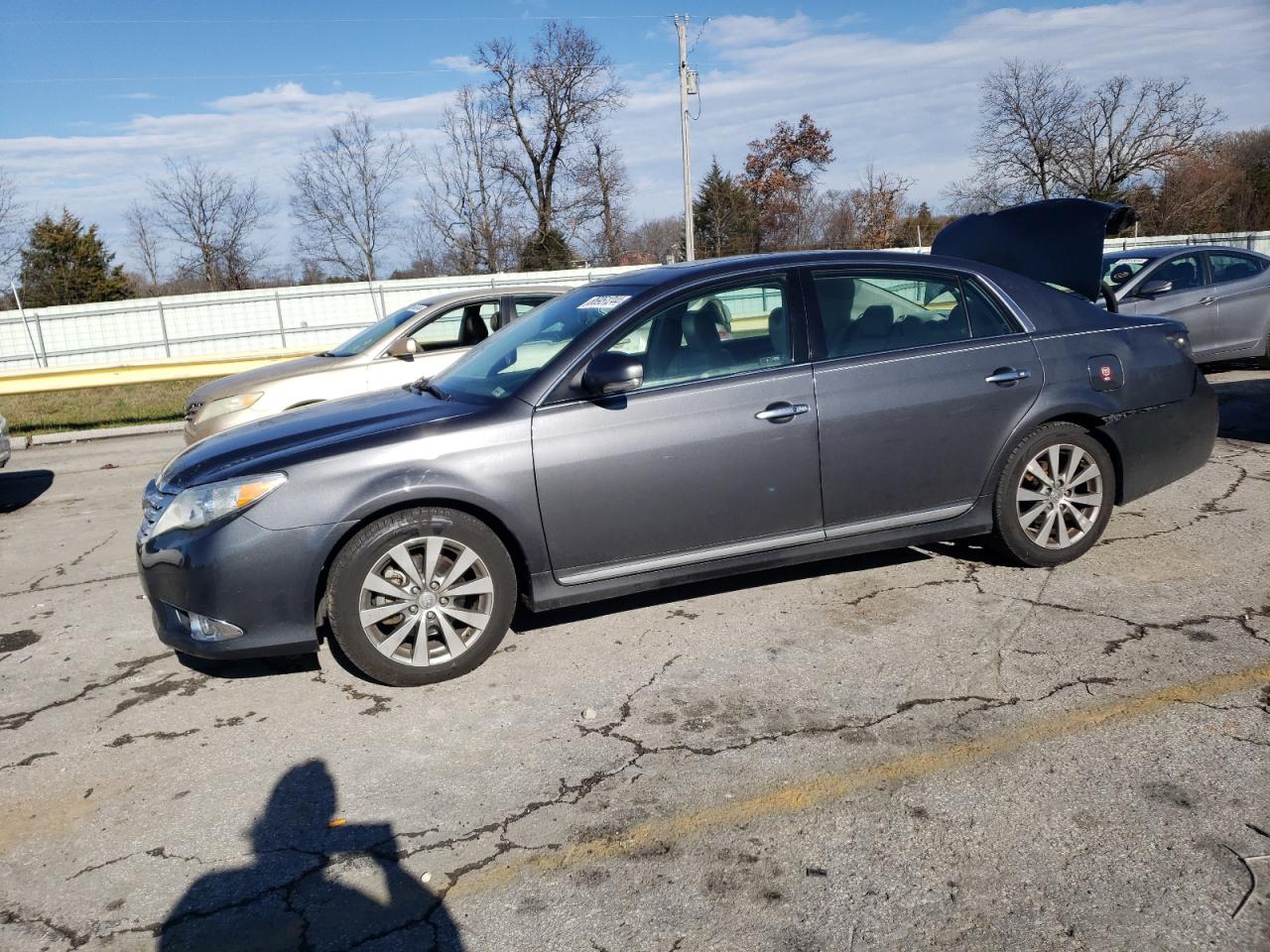 TOYOTA AVALON BAS 2011
