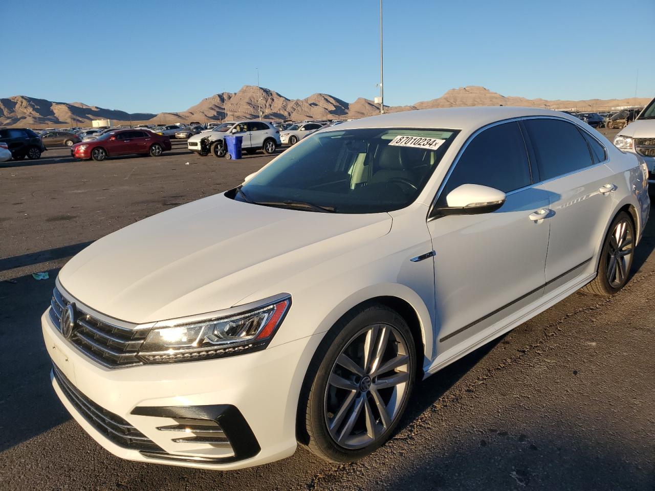 VOLKSWAGEN PASSAT R-L 2017