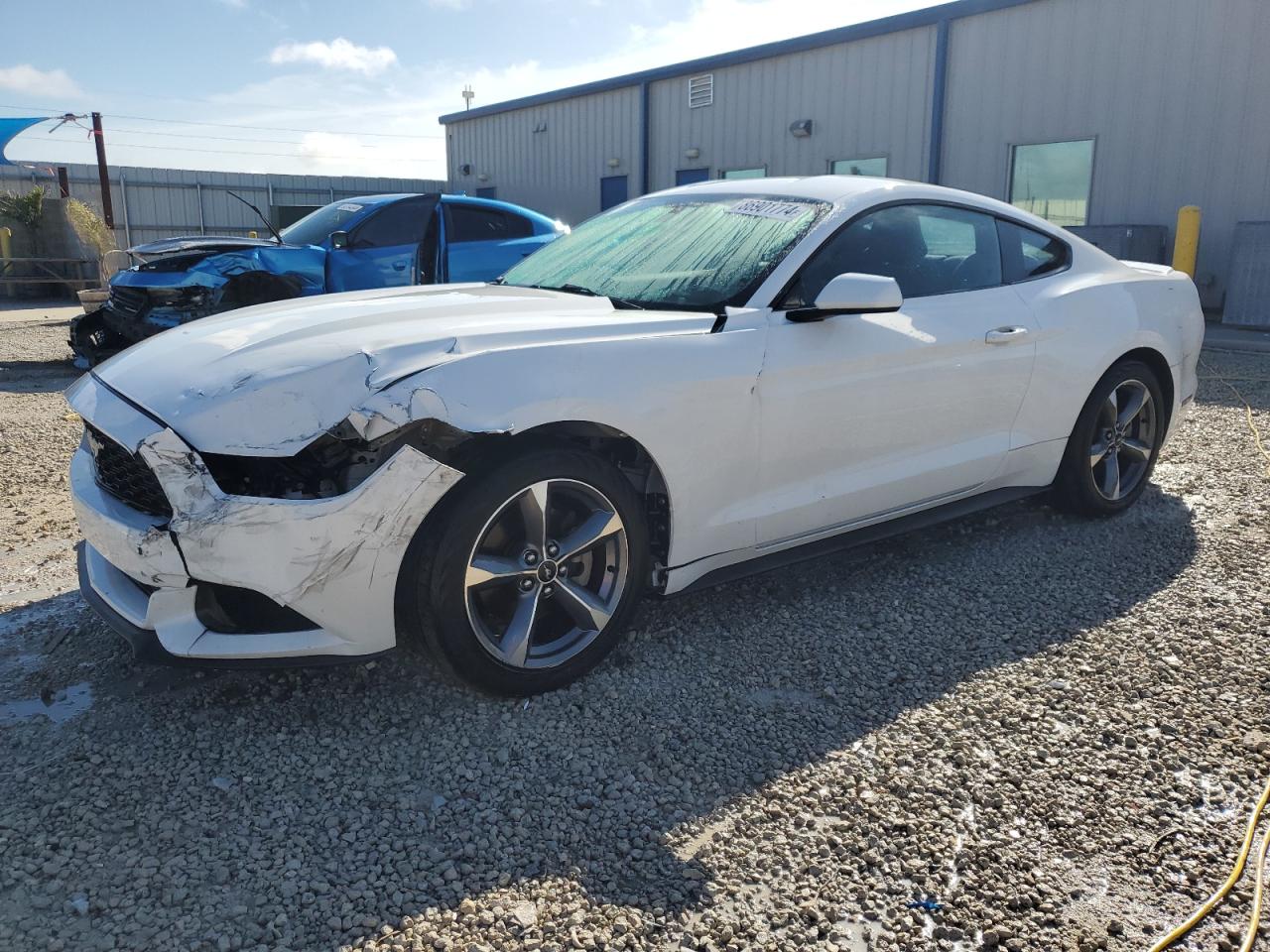 FORD MUSTANG 2015