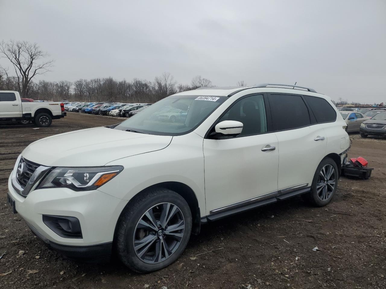 NISSAN PATHFINDER 2017