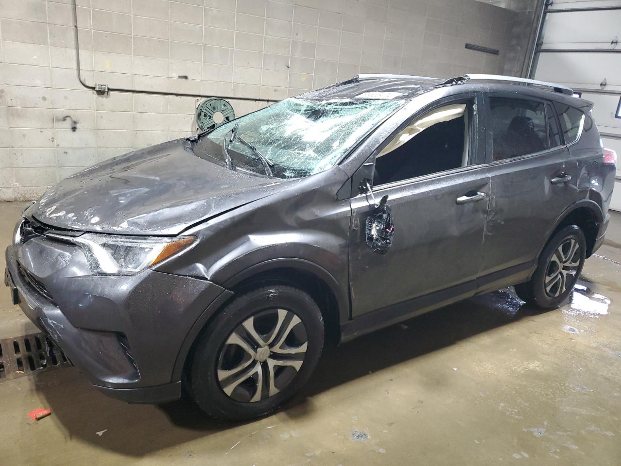 TOYOTA RAV4 LE 2018