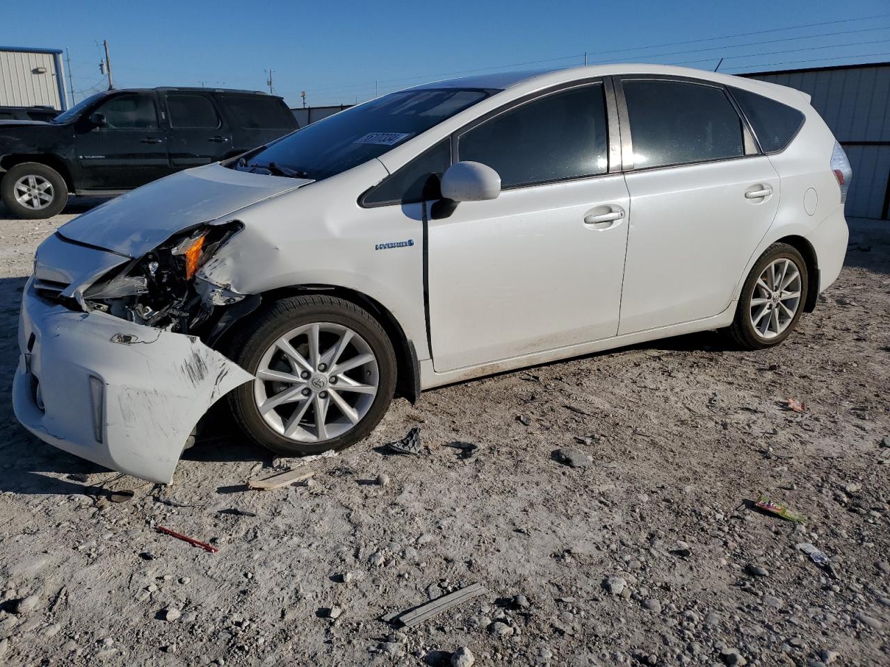 TOYOTA PRIUS V 2013
