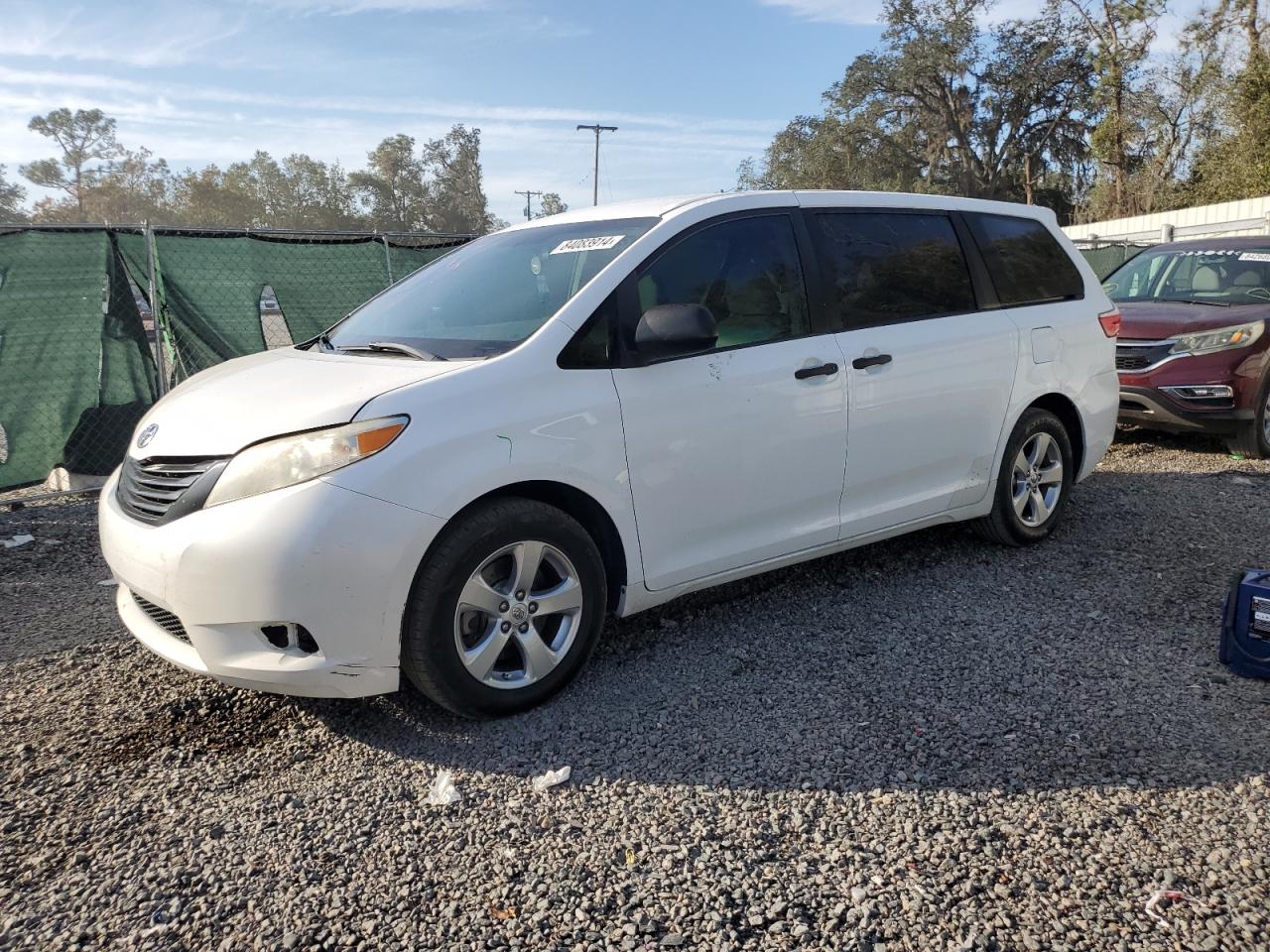 TOYOTA SIENNA 2017