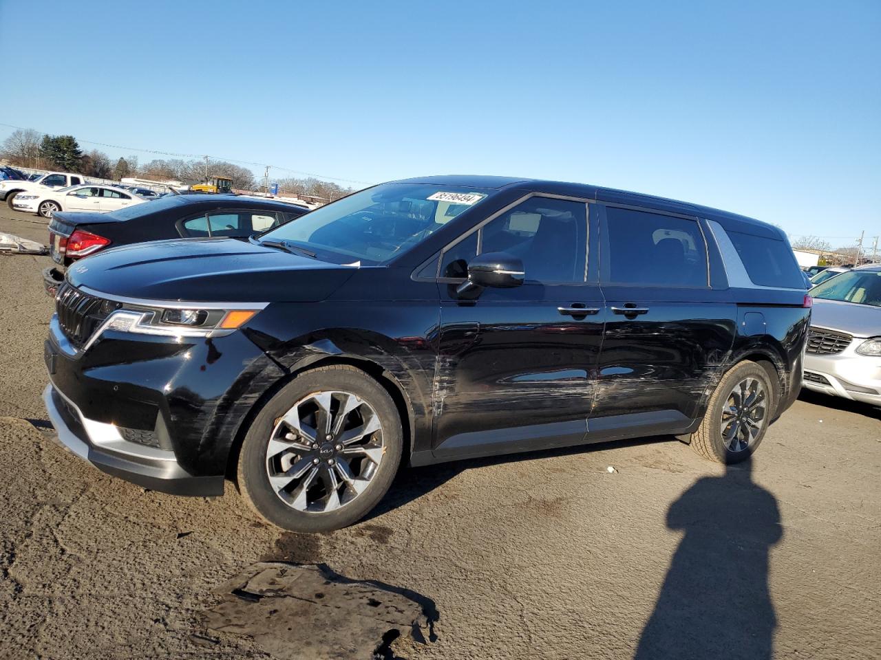 KIA CARNIVAL E 2024