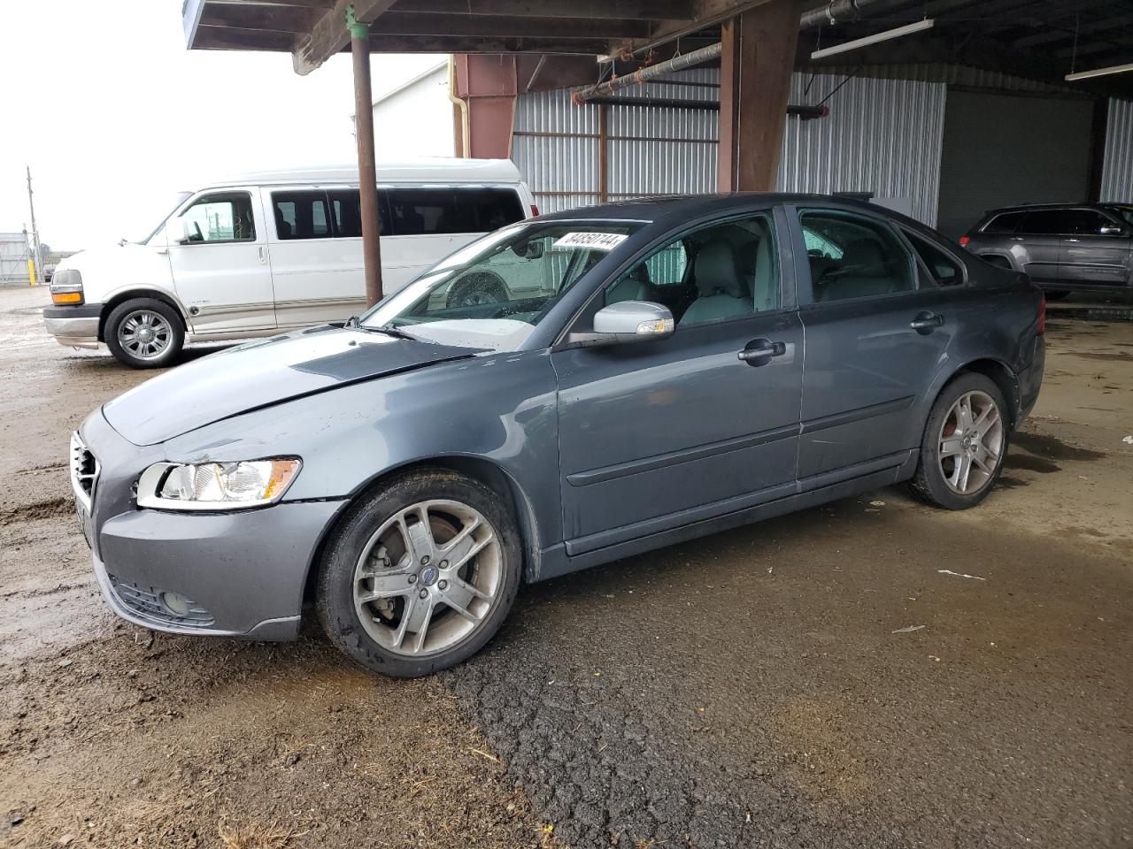 VOLVO S40 2.4I 2010
