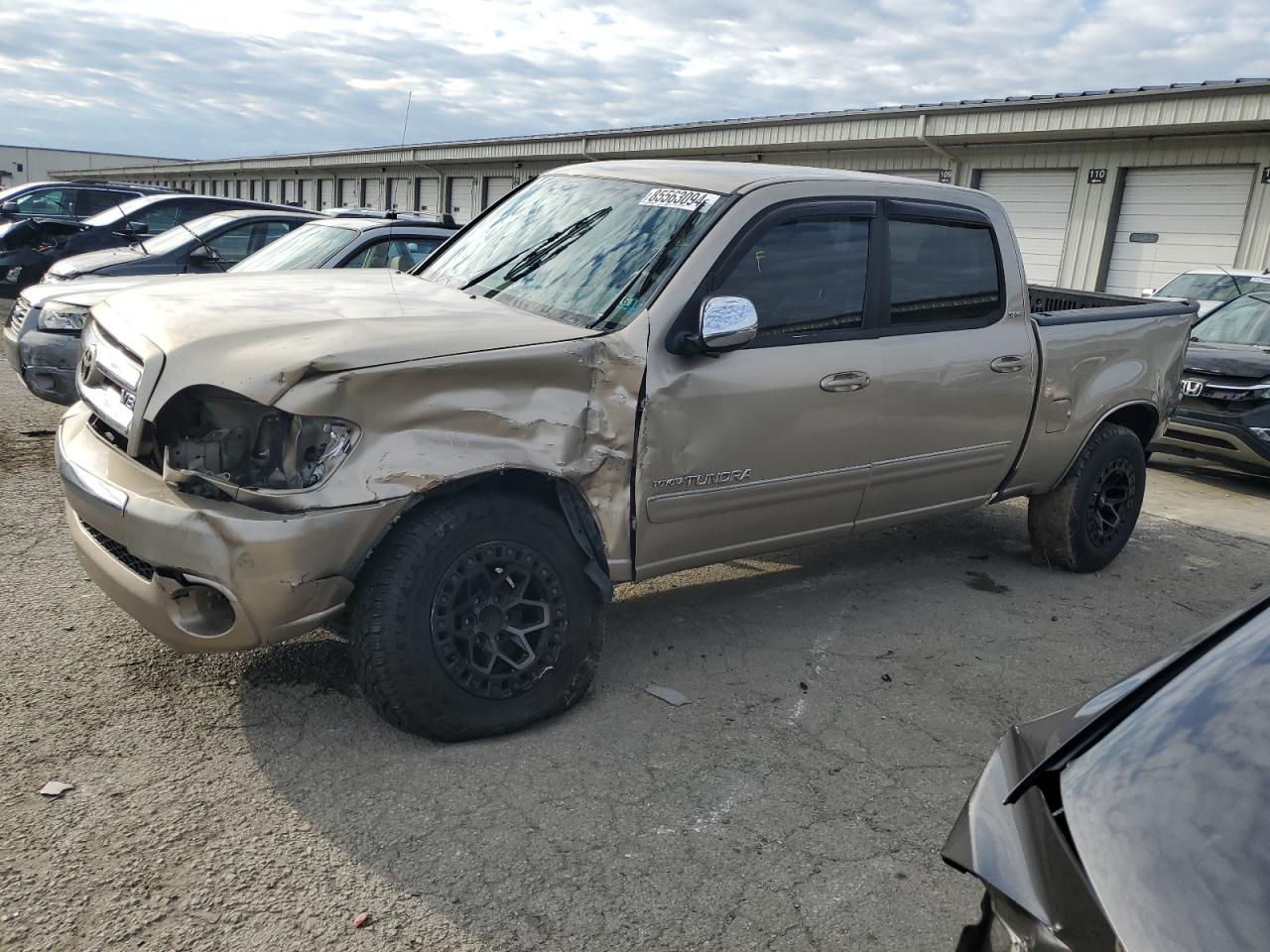TOYOTA TUNDRA DOU 2004