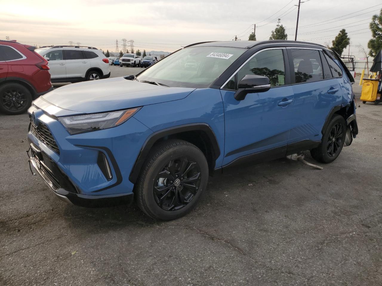 TOYOTA RAV4 XSE 2024