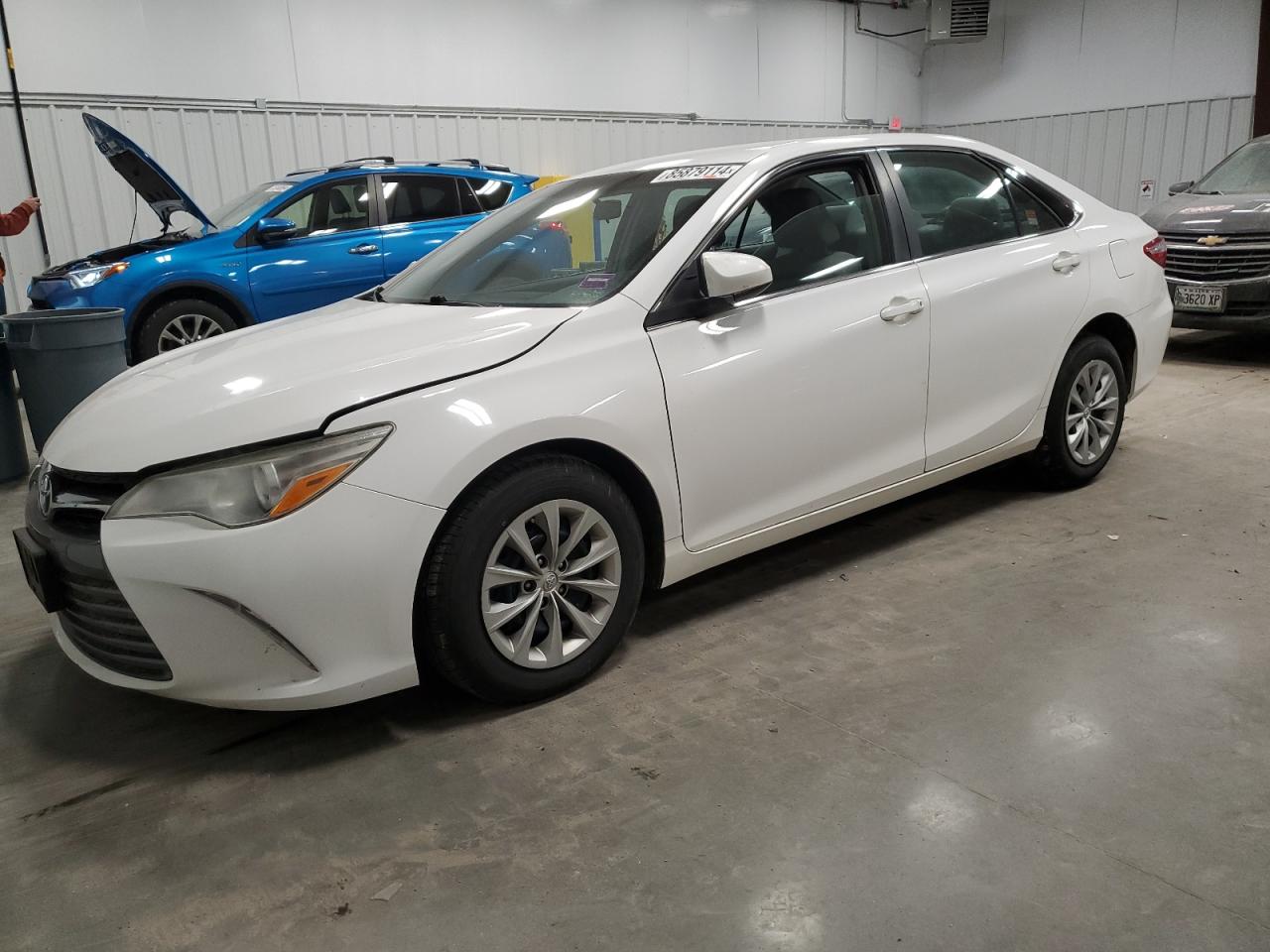 TOYOTA CAMRY LE 2017