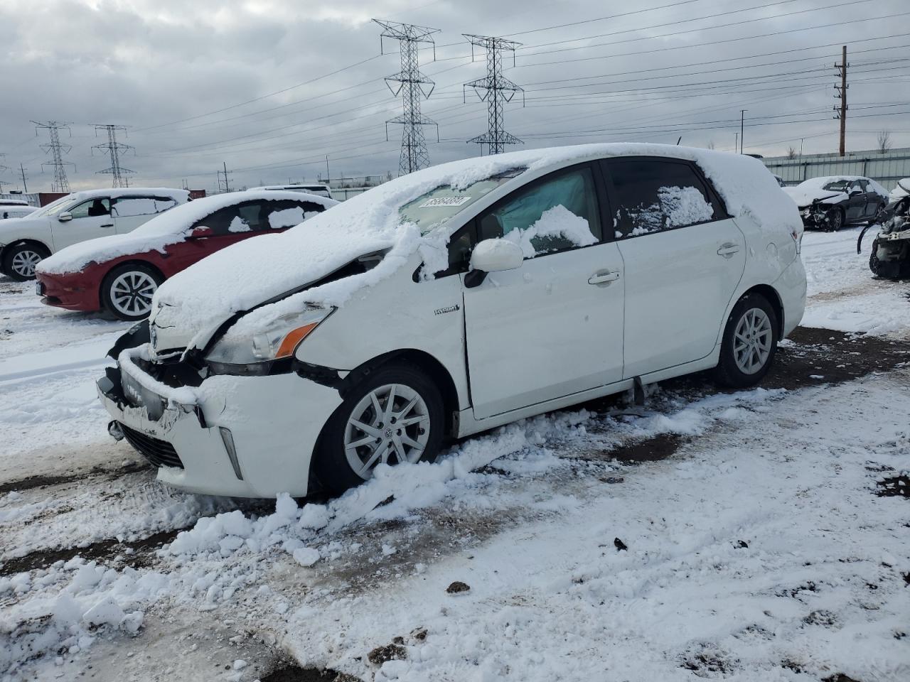 TOYOTA PRIUS V 2013