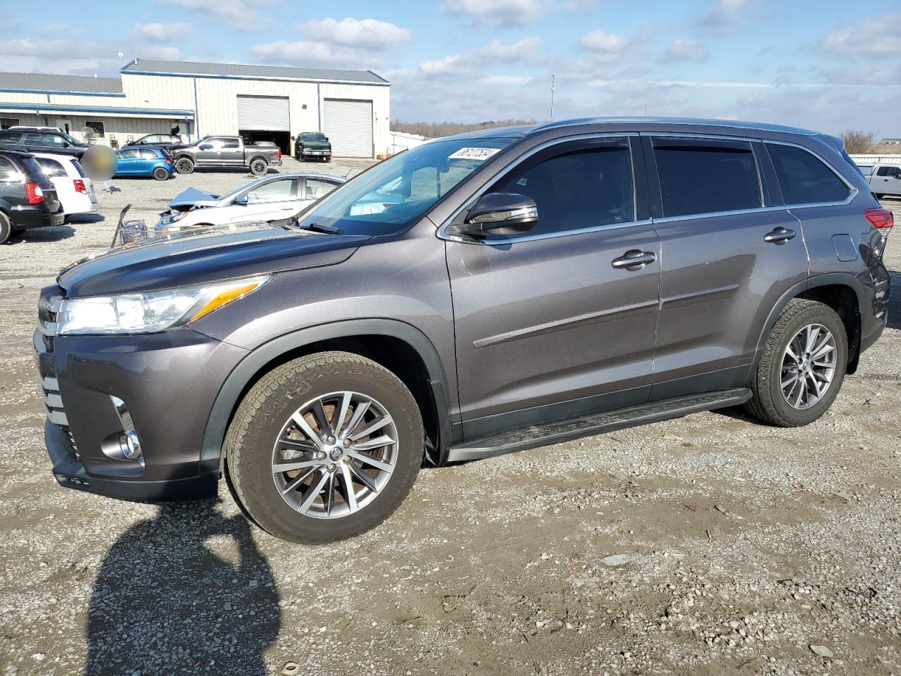 TOYOTA HIGHLANDER 2019