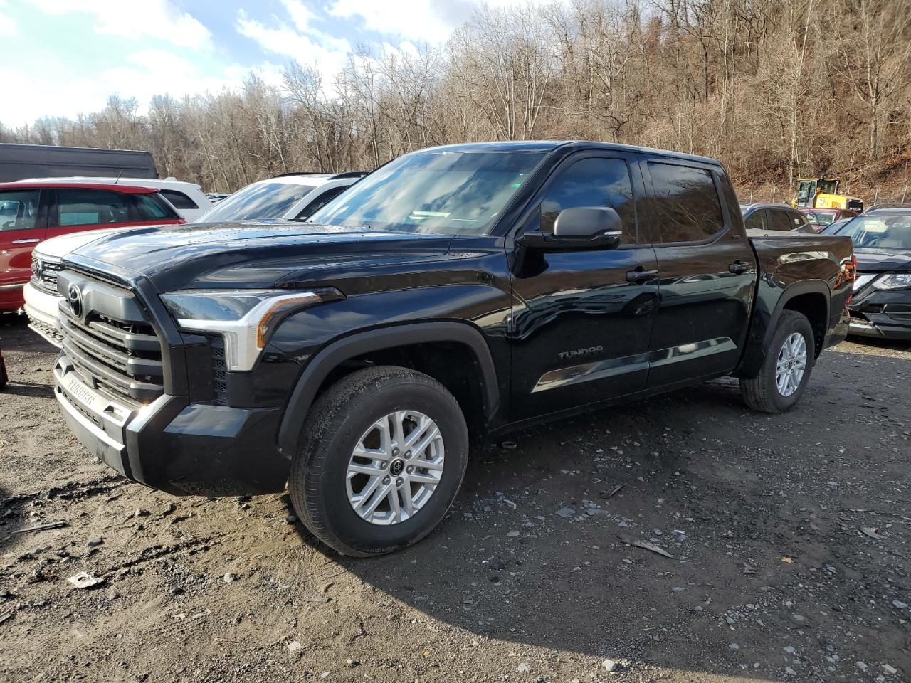 TOYOTA TUNDRA CRE 2022