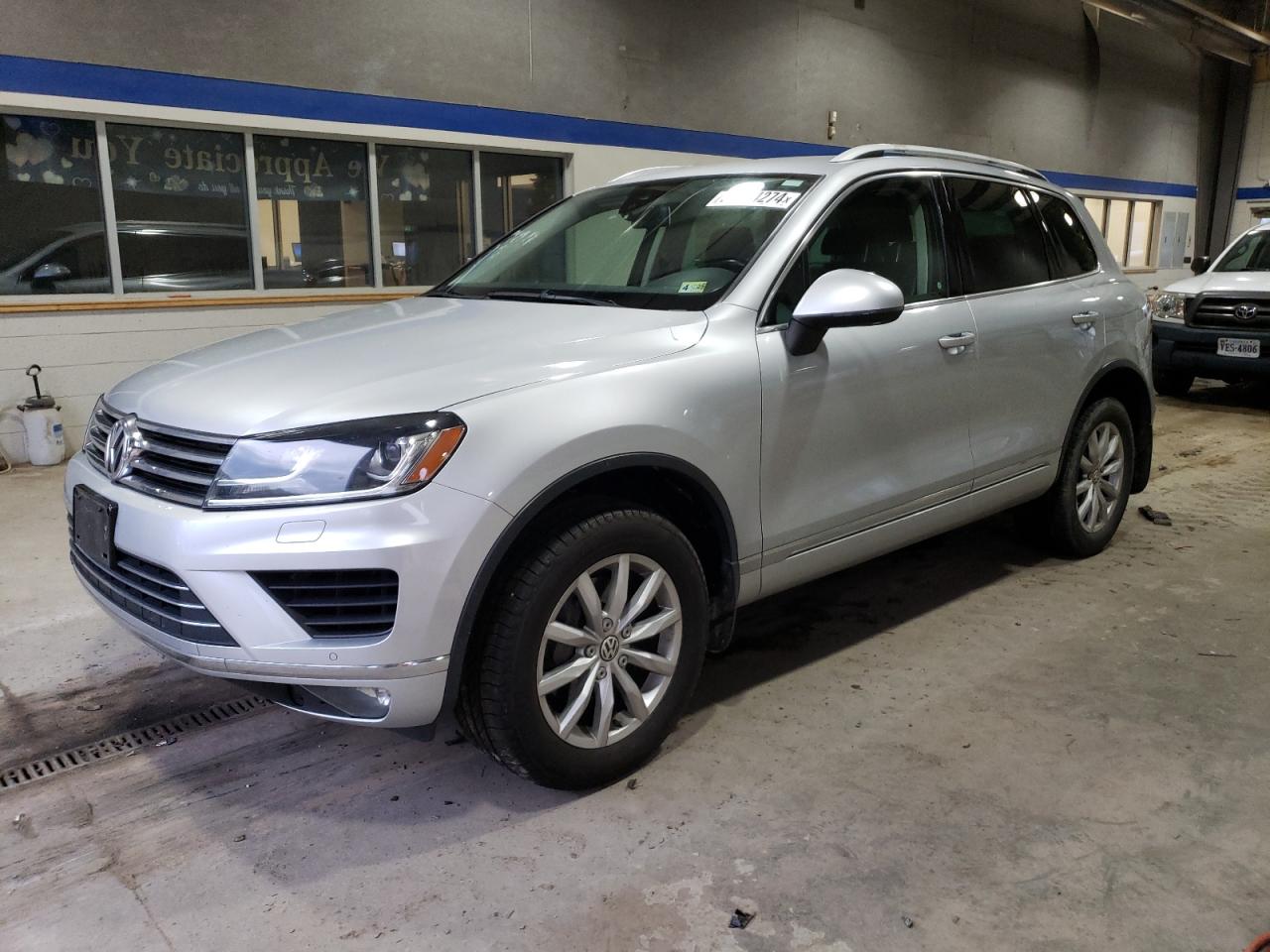 VOLKSWAGEN TOUAREG SP 2016