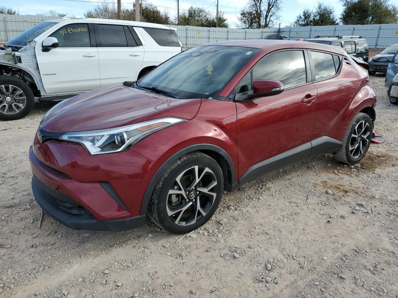 TOYOTA C-HR XLE 2019