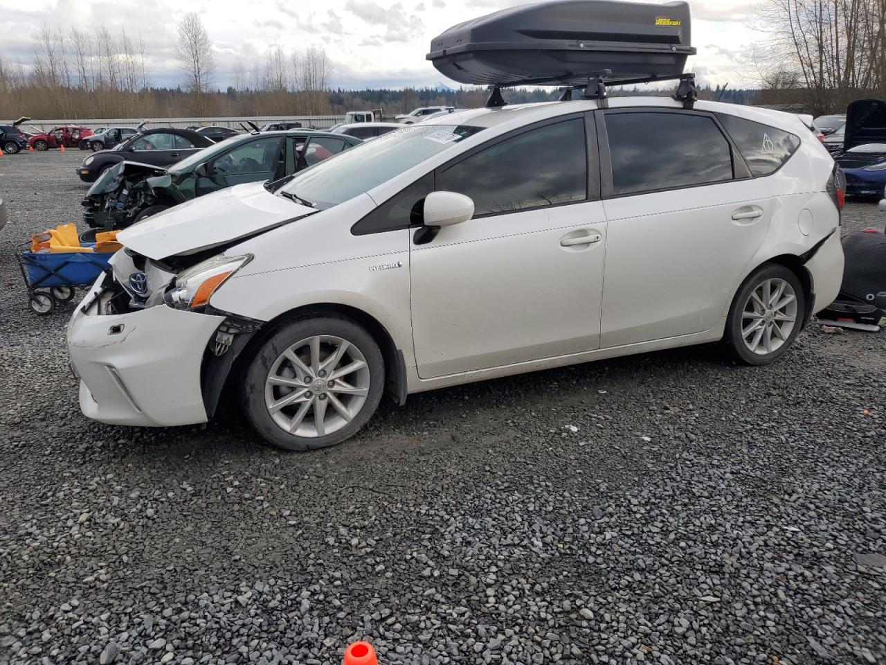 TOYOTA PRIUS V 2014