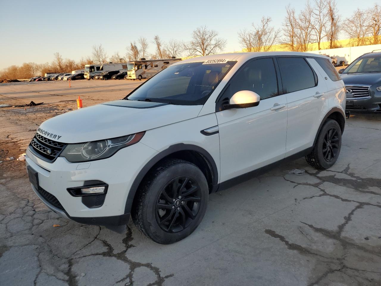 LAND ROVER DISCOVERY 2016