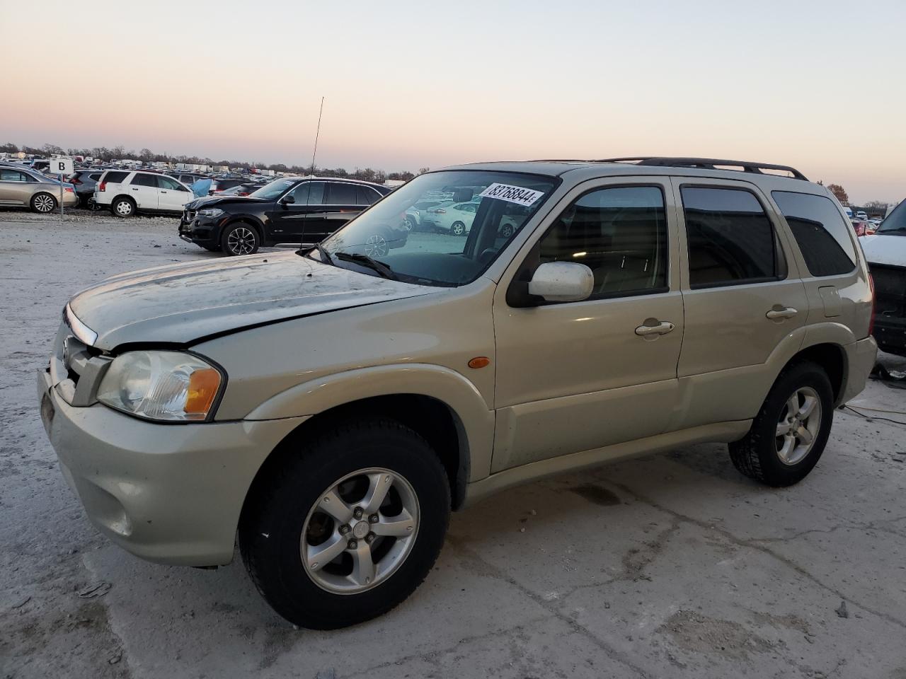 MAZDA TRIBUTE S 2005