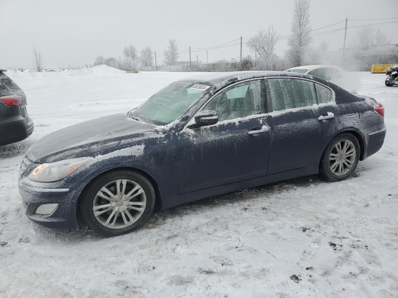 HYUNDAI GENESIS 3. 2012