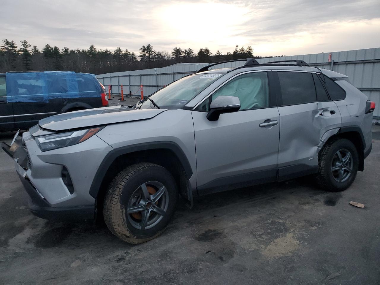 TOYOTA RAV4 XLE P 2022