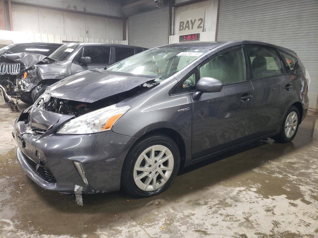 TOYOTA PRIUS V 2014