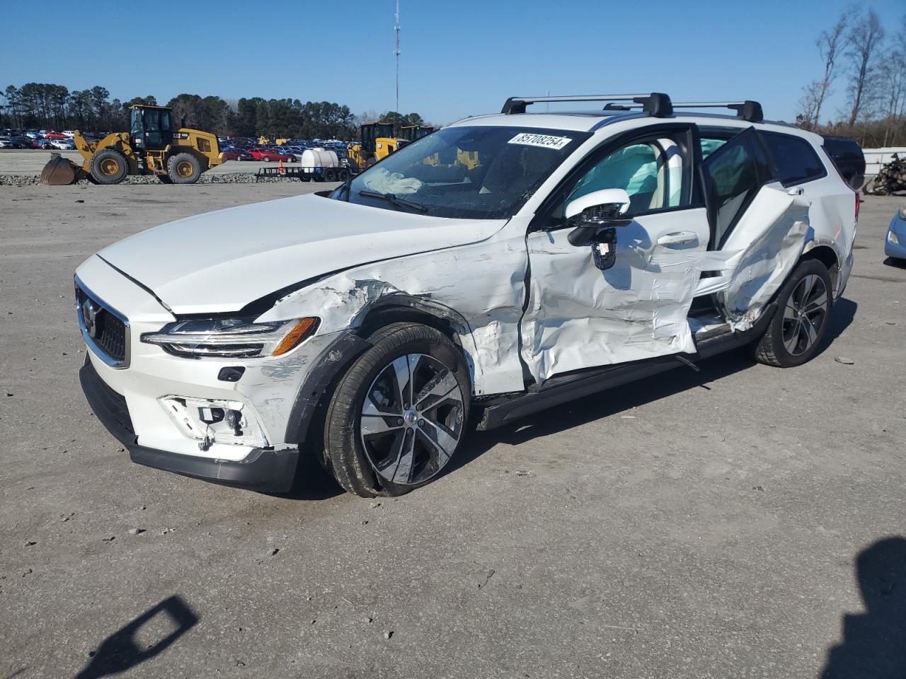 VOLVO V60 CROSS 2023