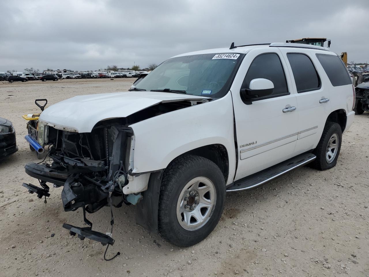 GMC YUKON DENA 2011