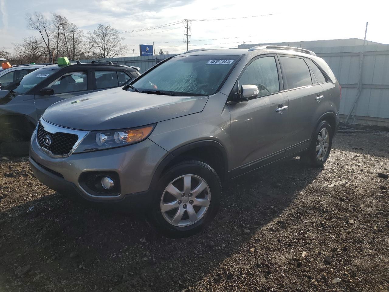 KIA SORENTO LX 2013