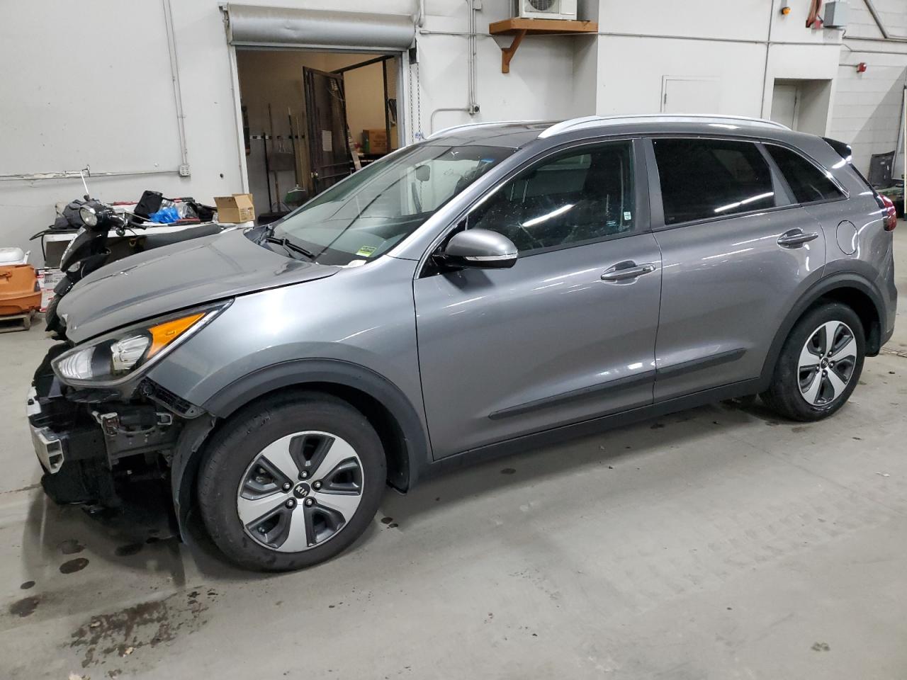 KIA NIRO EX 2017