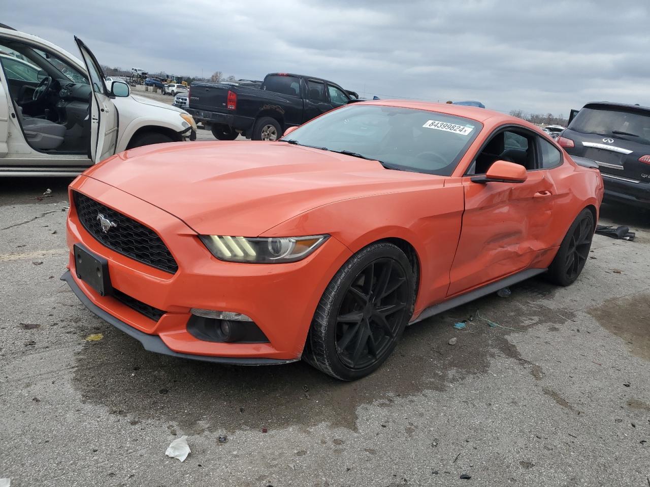 FORD MUSTANG 2015
