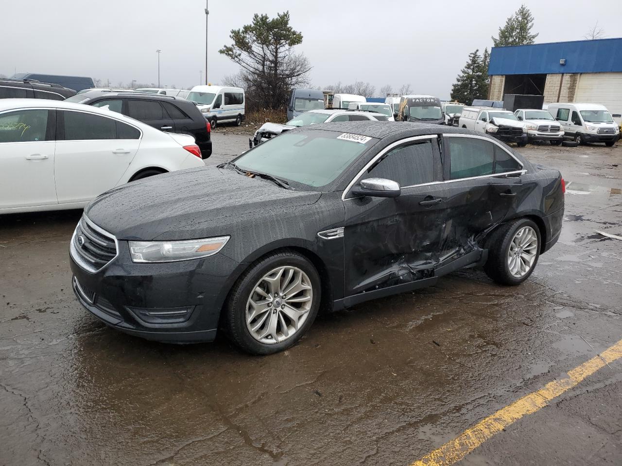 FORD TAURUS LIM 2013