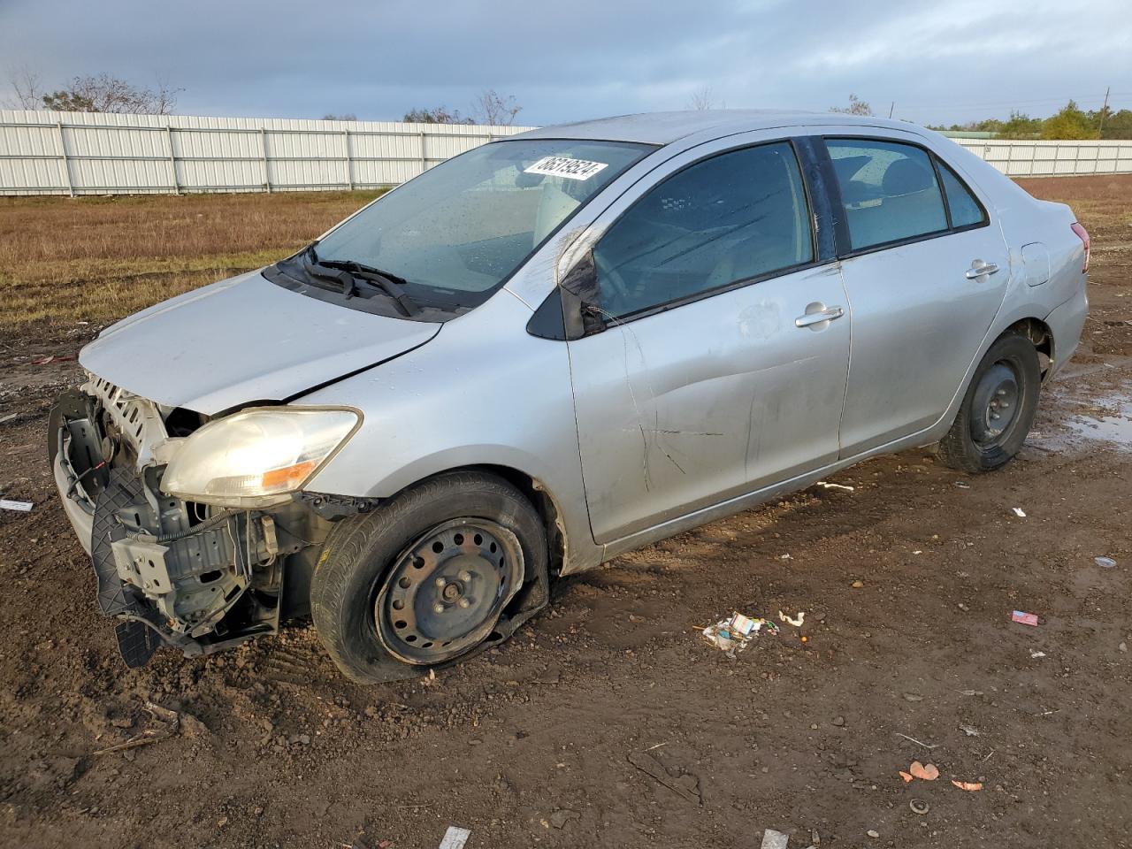 TOYOTA YARIS 2012
