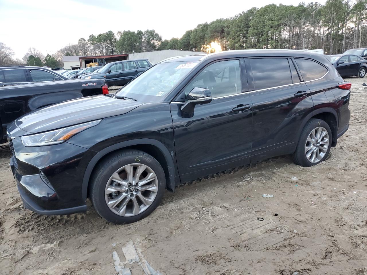 TOYOTA HIGHLANDER 2023