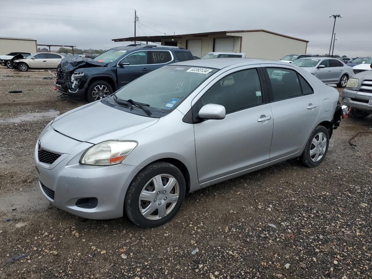 TOYOTA YARIS 2012