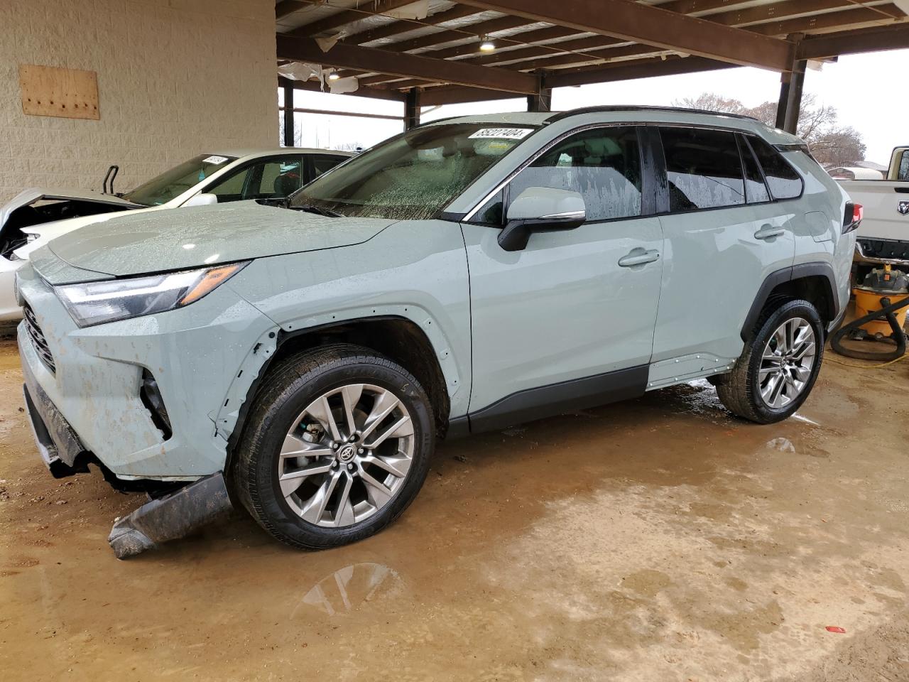 TOYOTA RAV4 XLE P 2022