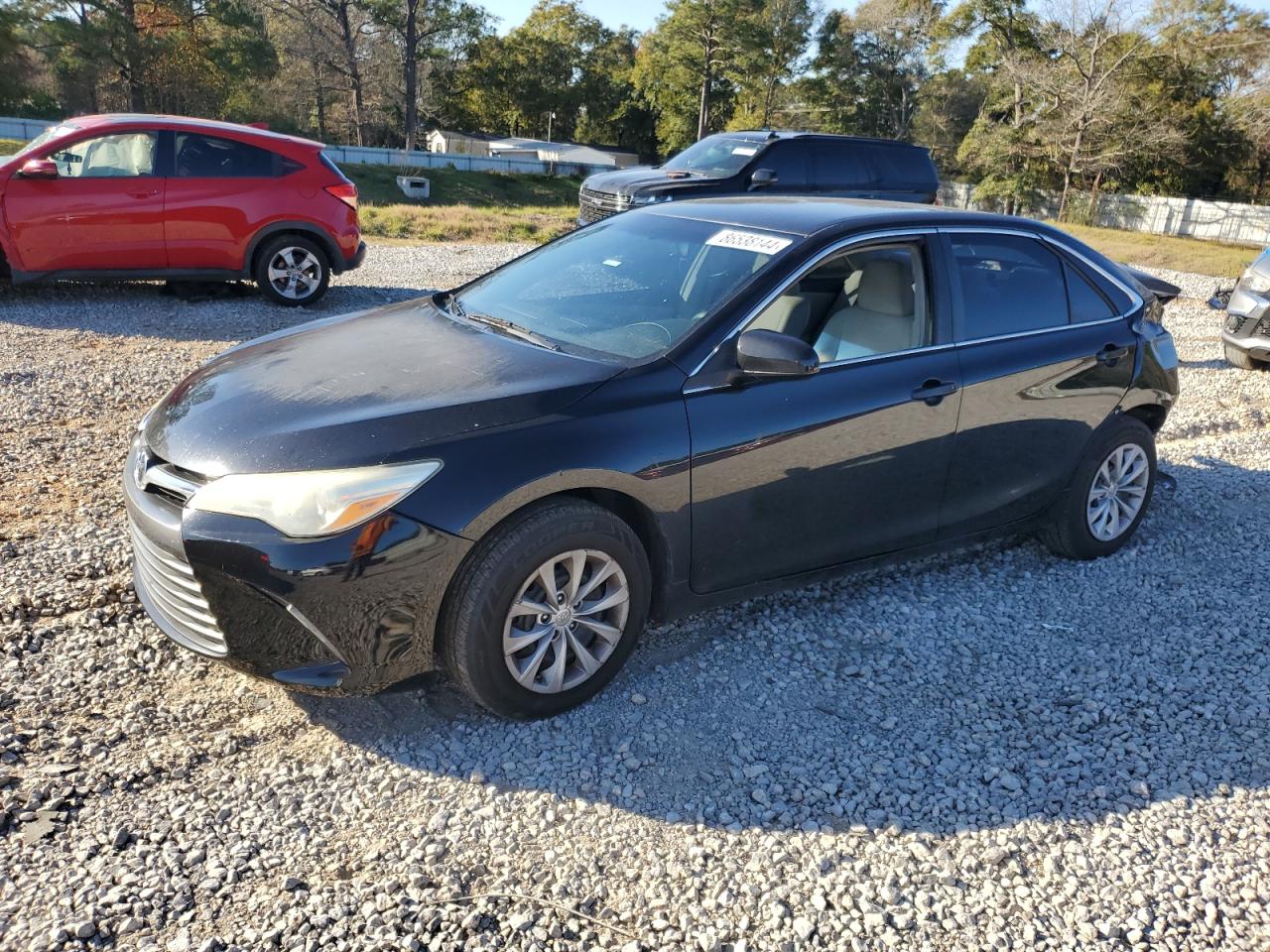 TOYOTA CAMRY LE 2015