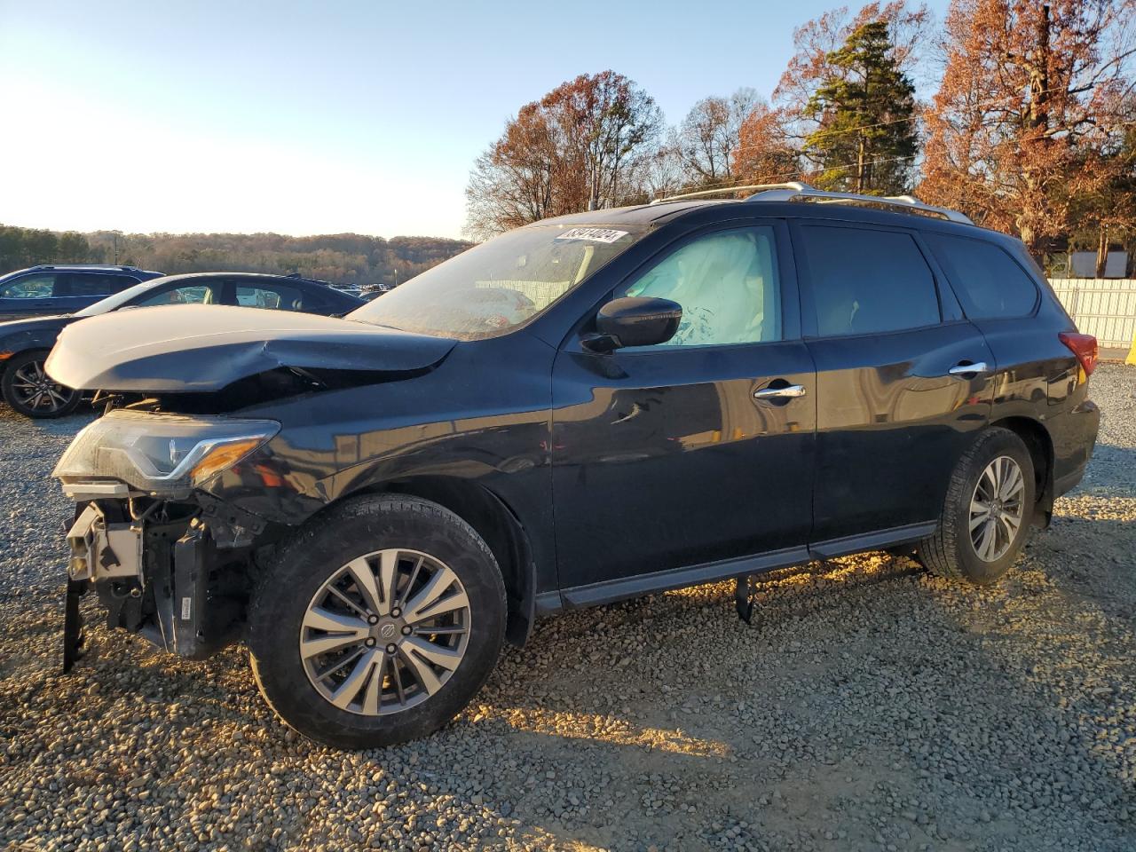 NISSAN PATHFINDER 2020