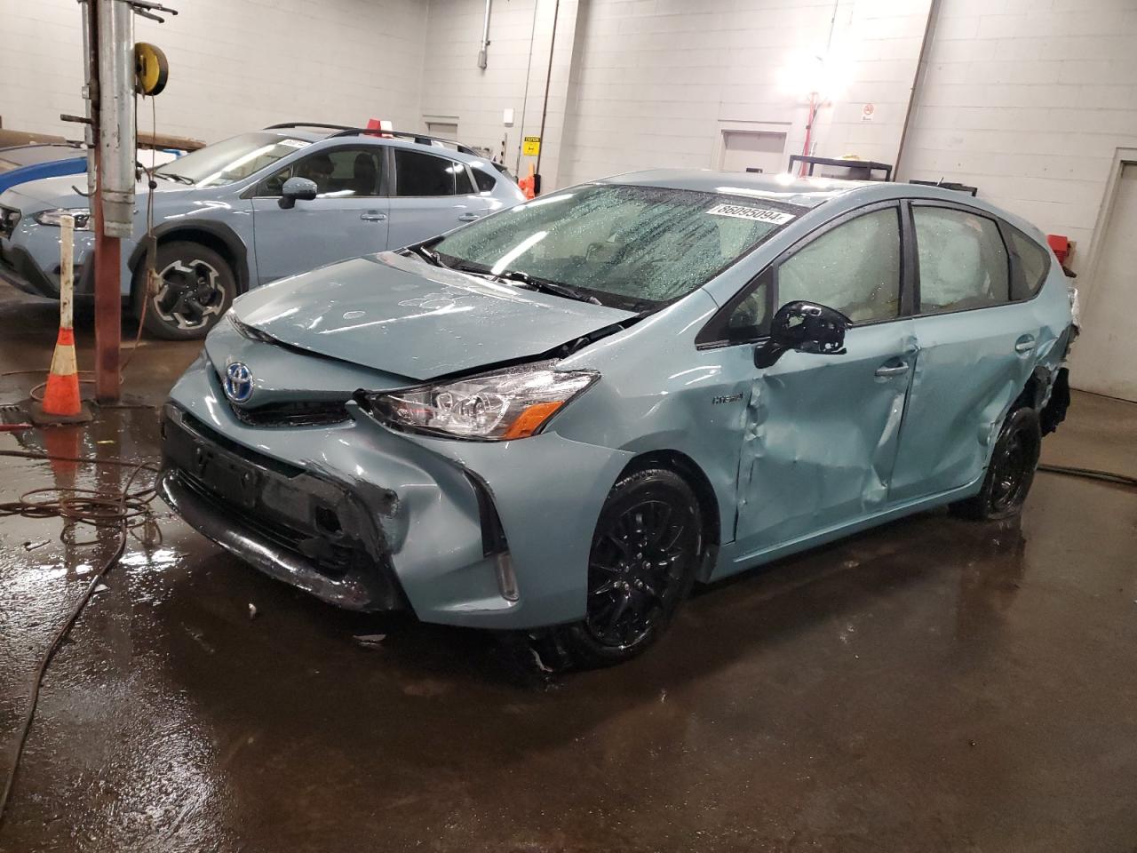 TOYOTA PRIUS V 2015