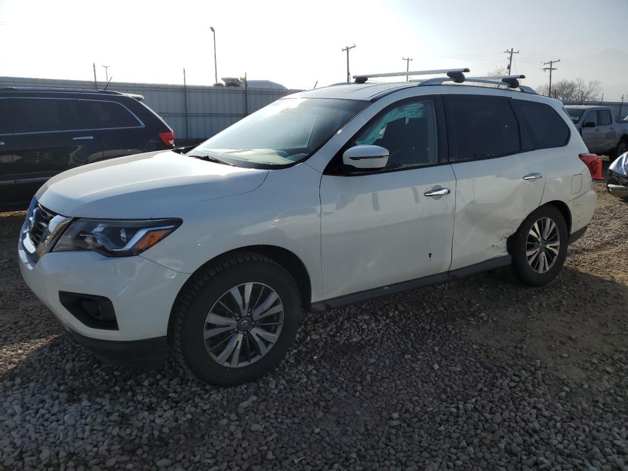 NISSAN PATHFINDER 2018