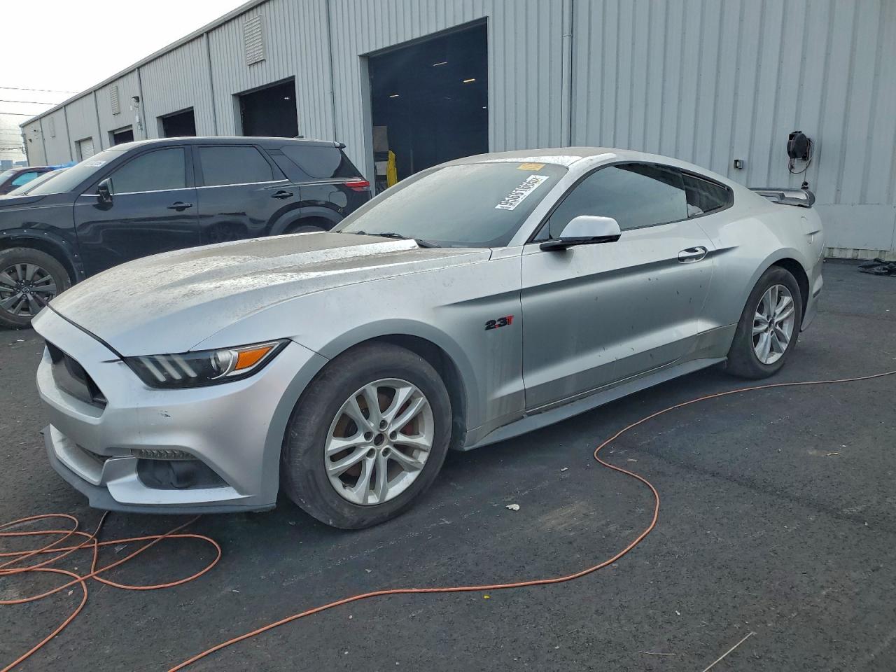 FORD MUSTANG 2015