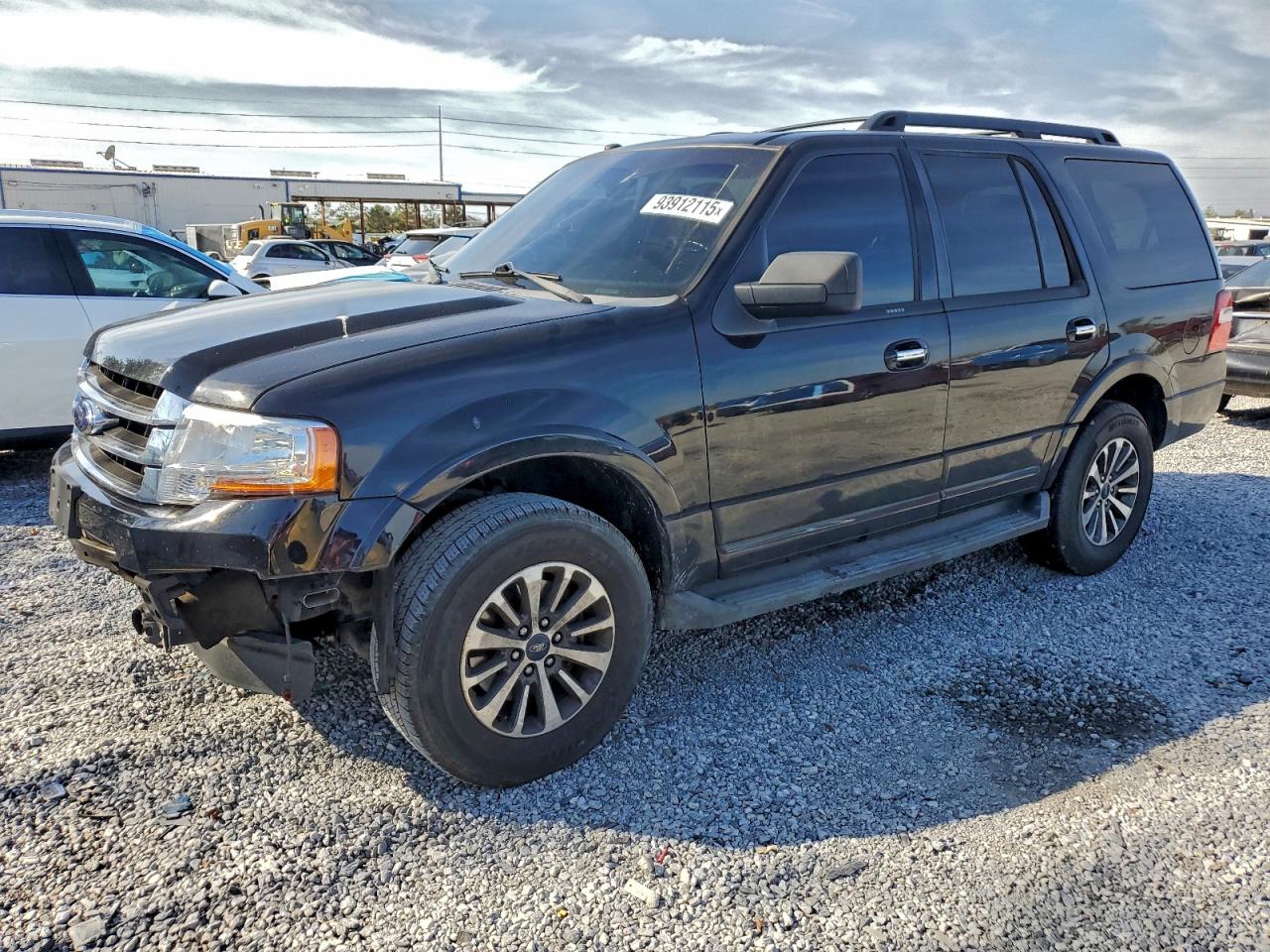 FORD EXPEDITION 2017