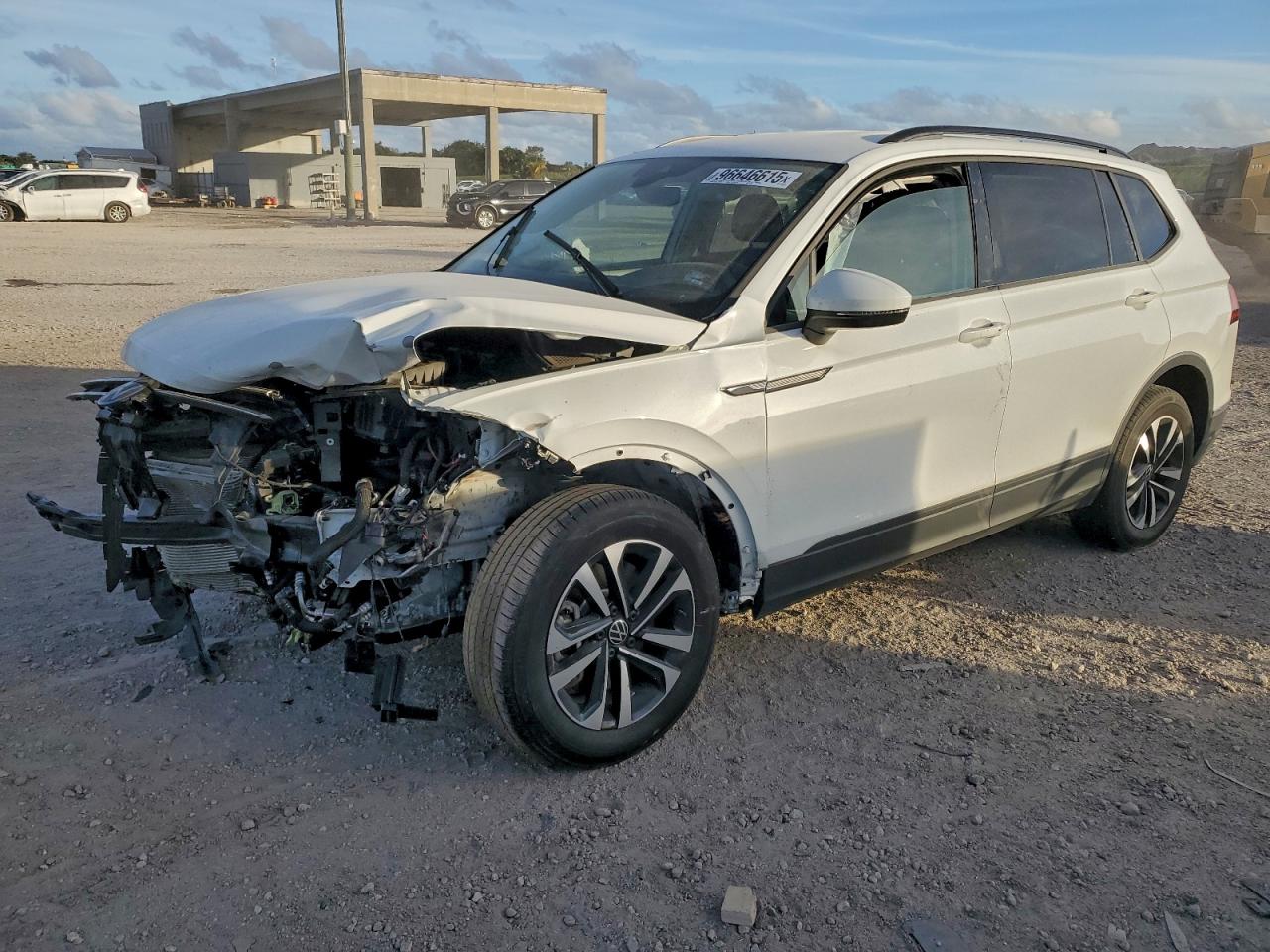 VOLKSWAGEN TIGUAN 2024