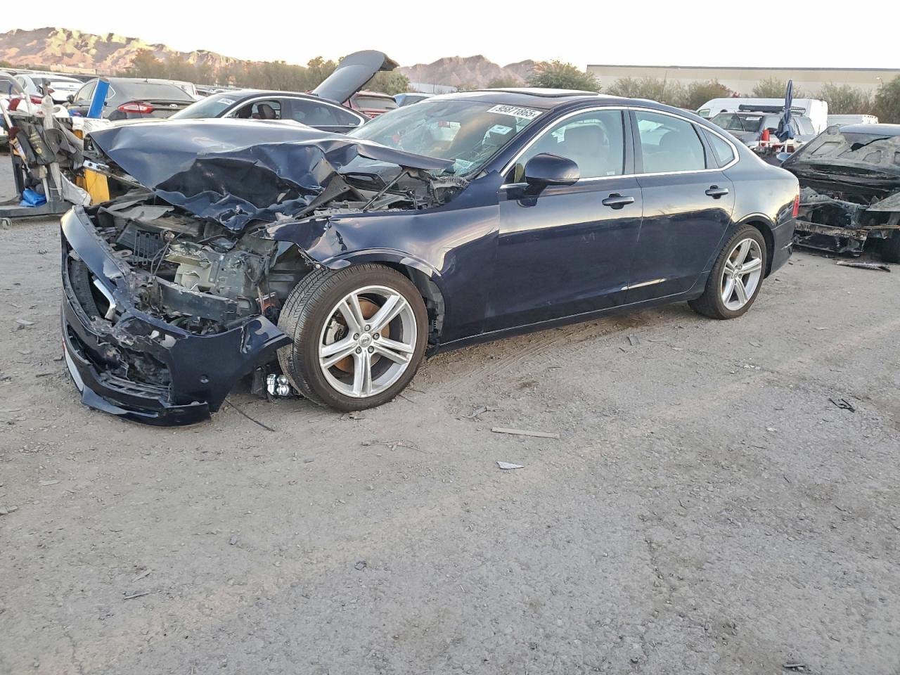 VOLVO S90 2017
