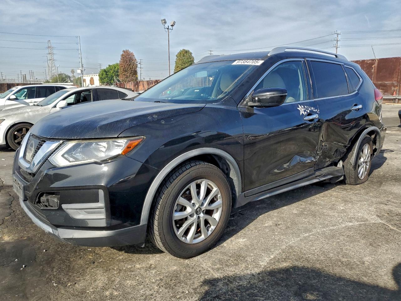 NISSAN ROGUE 2017