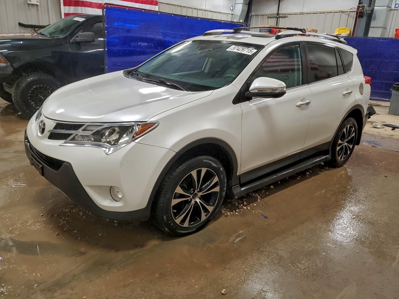 TOYOTA RAV4 2015