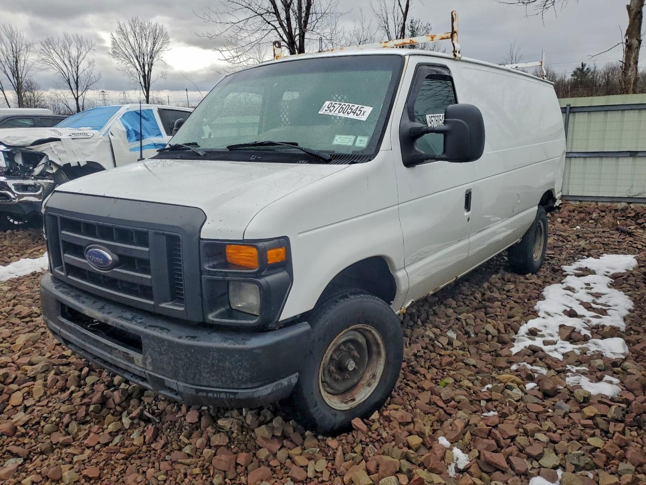 FORD ECONOLINE 2010