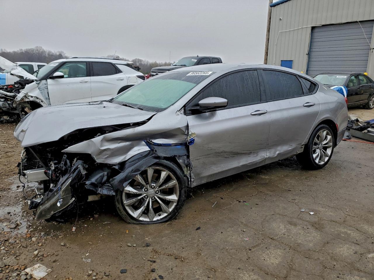 CHRYSLER 200 2015