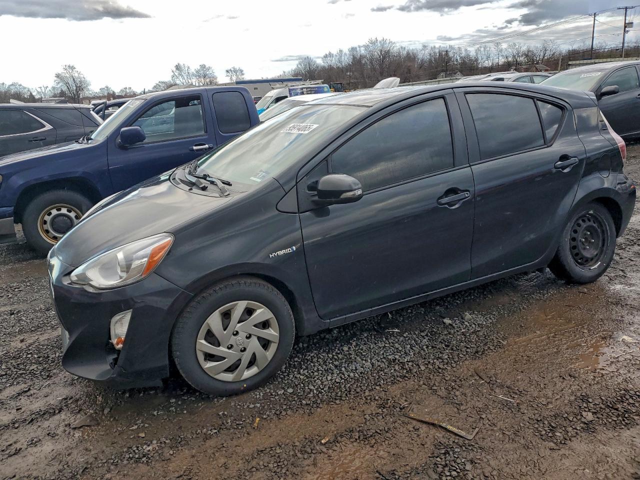 TOYOTA PRIUS C 2015