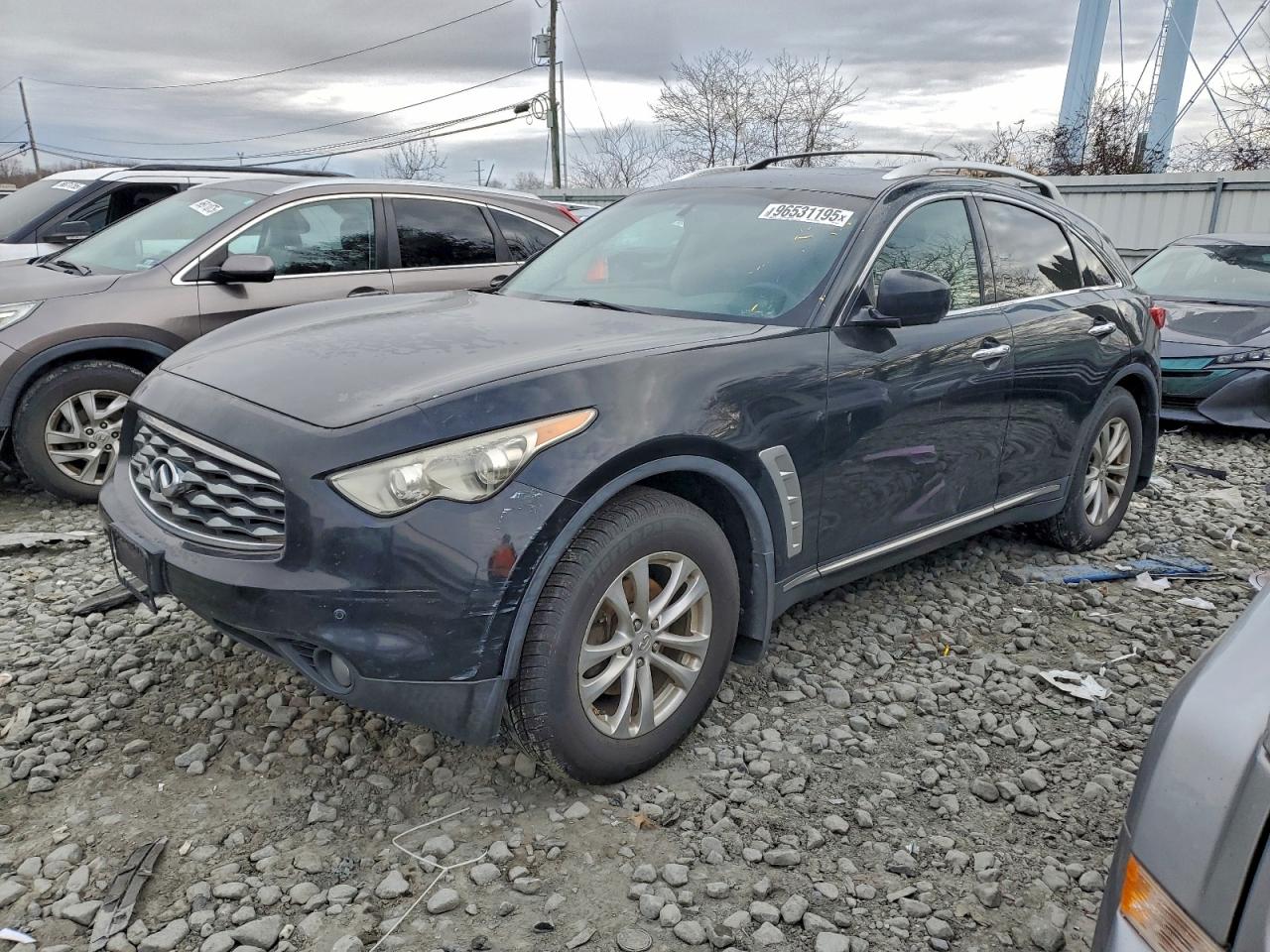 INFINITI FX35 2010