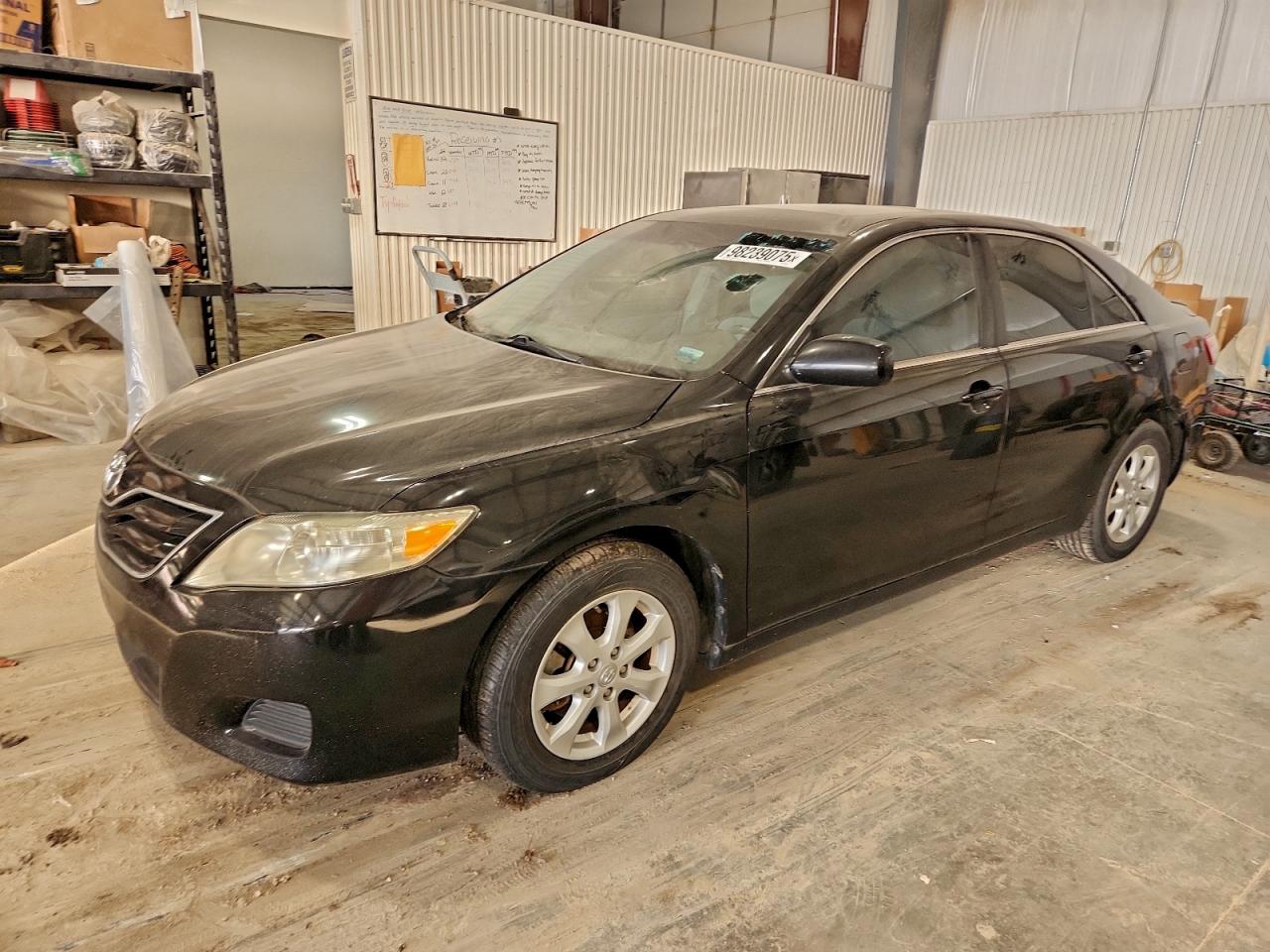 TOYOTA CAMRY BASE 2010