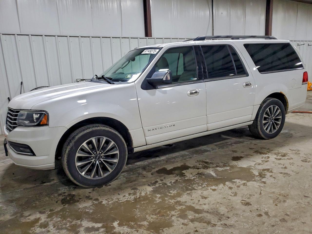 LINCOLN NAVIGATOR 2016