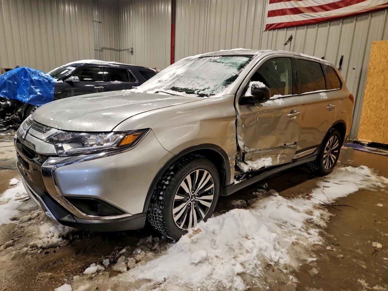 MITSUBISHI OUTLANDER 2020